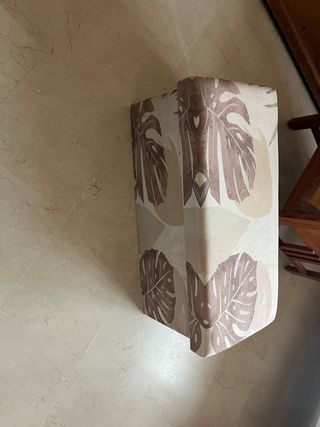 Baúl de tela con estampado de hojas