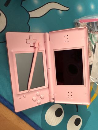 Nintendo DS Rosa con Lápiz