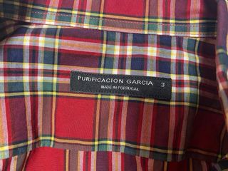 Camisa de cuadros roja y azul