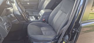 Land Rover Discovery 2012