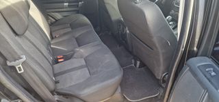 Land Rover Discovery 2012