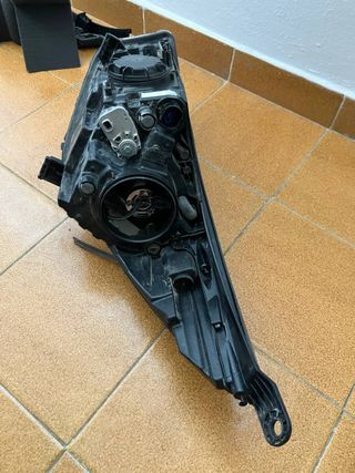 Faro Derecho Kia Niro