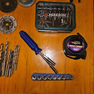 Taladro y radial Parkside con 3 baterias, cargador