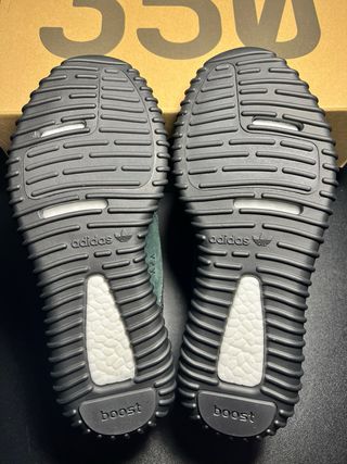 Adidas Yeezy 350 v1 Pirate Black 42.5