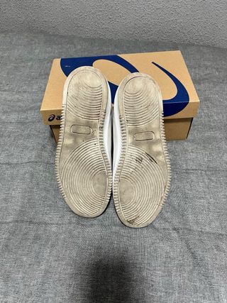 Zapatillas XTI casual con abalorios