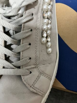 Zapatillas XTI casual con abalorios