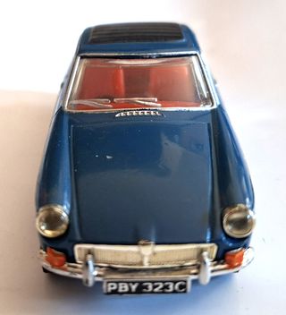 Modellino MGB GT 1965 Scala 1:43