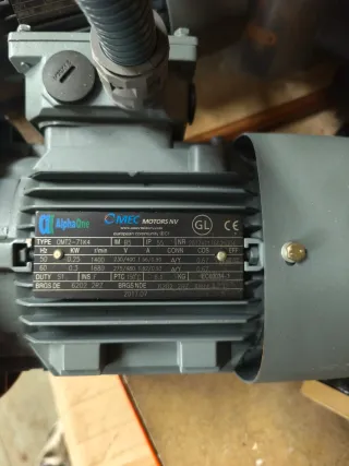 2 Motores Eléctricos