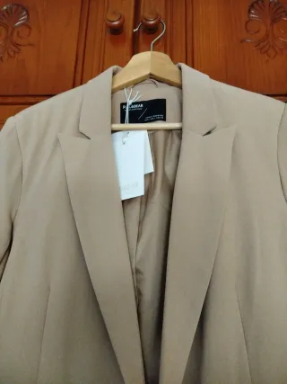 Chaqueta americana Pull&Bear beige Talla l