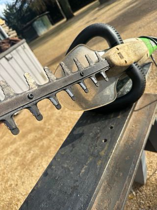 Cortasetos Viking HE 615