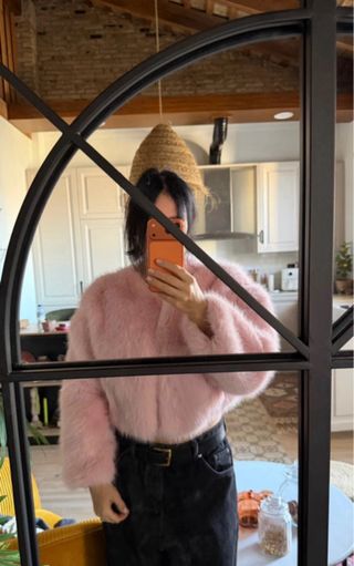 Abrigo rosa de pelo sintético