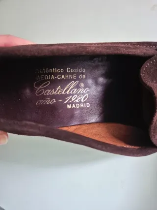 Zapatos Castellanos Ante Marrón Chocolate