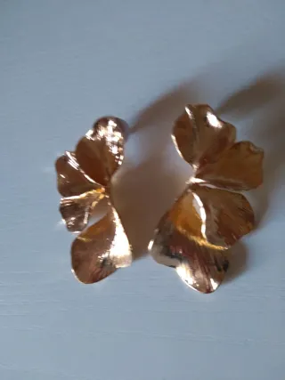 Z473 Orecchini inox oro foglie giganti 8 cm