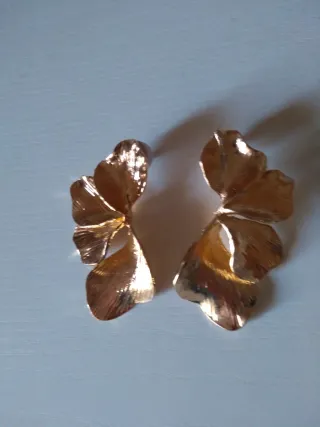 Z473 Orecchini inox oro foglie giganti 8 cm