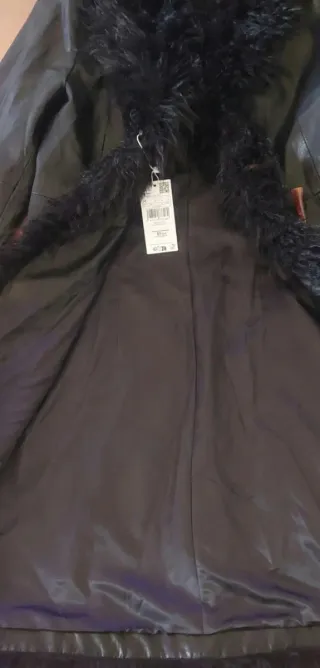 Abrigo efecto piel con pelo