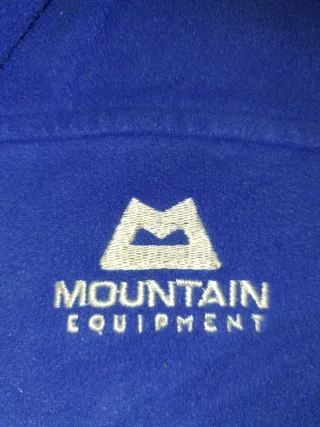 Chaqueta Mountain Equipment Azul Negra