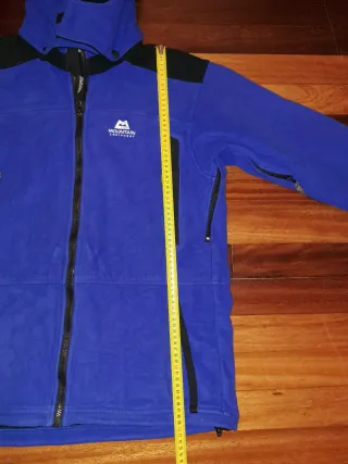 Chaqueta Mountain Equipment Azul Negra