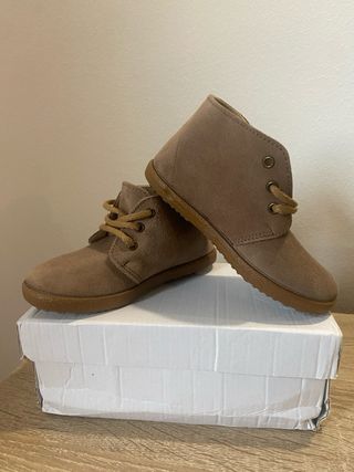 Botines niño ante