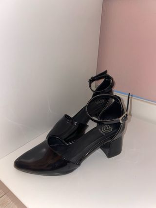 Tacones negros importados talla 35-36