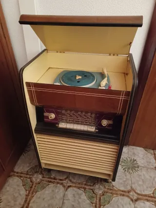 Tocadiscos Vintage Madera