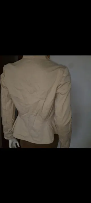 Chaqueta Carolina Herrera Beige Talla M