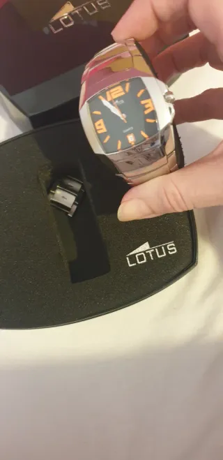 Reloj Lotus Hombre Negro Naranja Plata