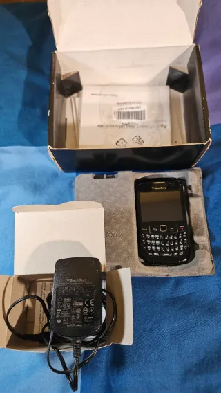 BlackBerry Curve 8520
