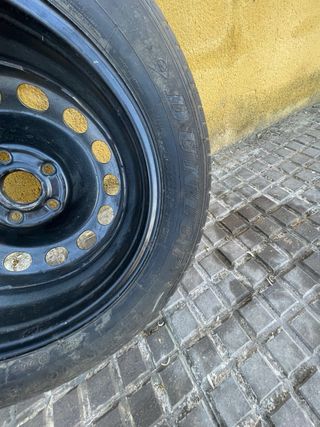 Llanta y Cubierta Dunlop 205/55 R16