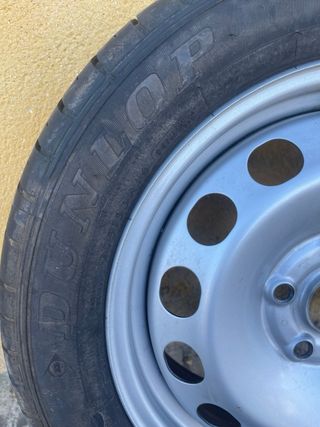 Llanta y Cubierta Dunlop 205/55 R16