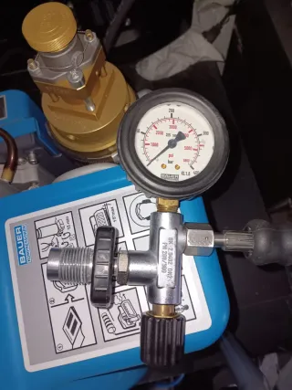 Compresor de buceo Bauer
