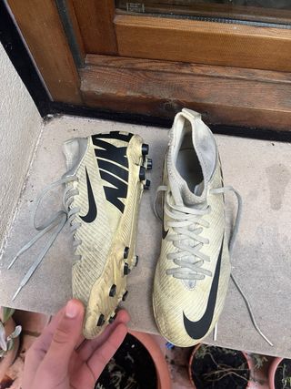 Botas Nike Mercurial Beige