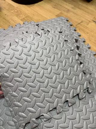 Suelo de gimnasio 30 fichas 30x30x1cm