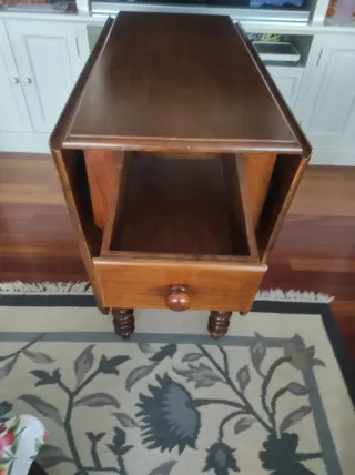 Mesa plegable de madera