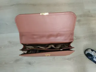 Maletín bolso marrón nuevo con cierre dorado