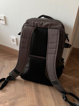 Mochila Case Logic para fotografía gris