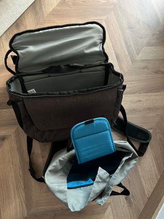 Mochila Case Logic para fotografía gris