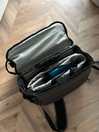 Mochila Case Logic para fotografía gris