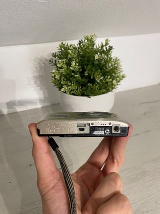 Nikon Coolpix S3100 Cámara Digital Dorada