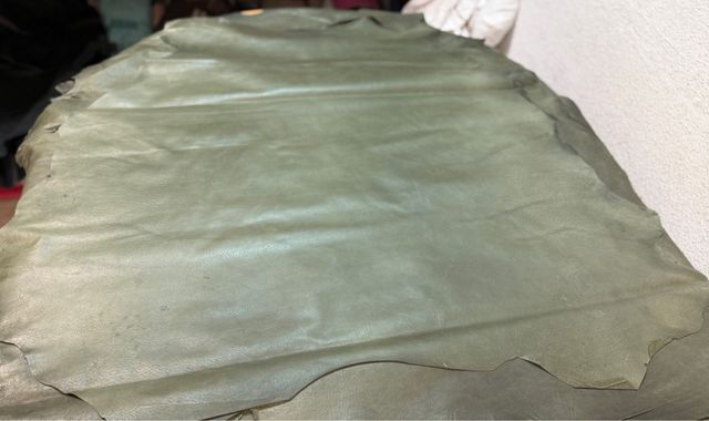 Piel de cerdo flor verde