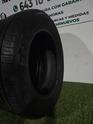 225 60 18 100H DUNLOP GRANDTREK PT30