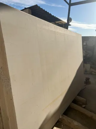 Caliza Alba desde 30€/m²