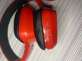 Auriculares Rojos con bluetooth