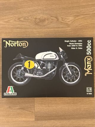 Italeri Norton Manx 500cc 1:9 kit montaggio New