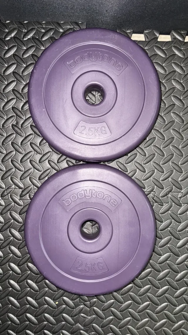 2 discos mancuernas Bodytone 2.5kg morado. 28mm