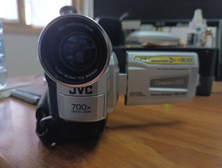 Videocamera JVC Zoom 700X Argento