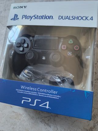PlayStation 4 Mando Negro