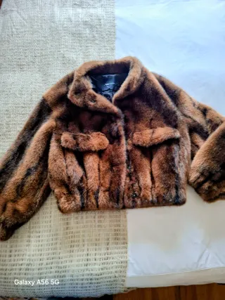 Cazadora bomber pelo marrón nueva y de este  año