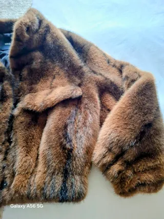 Cazadora bomber pelo marrón nueva y de este  año