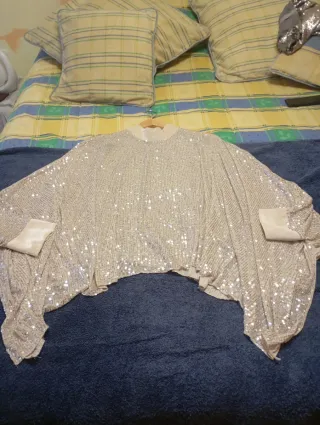 Blusa nueva  fiesta lentejuelas beige/plata