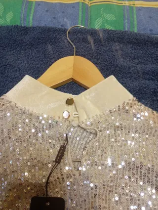 Blusa nueva  fiesta lentejuelas beige/plata